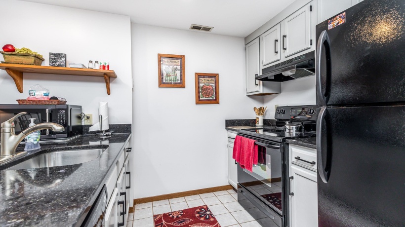 23 Oak Glen, GALENA, Illinois 61036, 2 Bedrooms Bedrooms, ,2 BathroomsBathrooms,Condominium,For Sale,Oak Glen,202600841