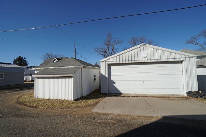 419 Main, STOCKTON, Illinois 61085, 4 Bedrooms Bedrooms, ,1 BathroomBathrooms,House,For Sale,Main,202600848