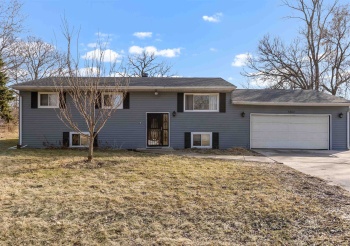 5860 Kirkwood, ROCKFORD, Illinois 61109, 4 Bedrooms Bedrooms, ,1 BathroomBathrooms,House,For Sale,Kirkwood,202600850