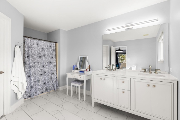 1101 Lindsay, JOLIET, Illinois 60431, 4 Bedrooms Bedrooms, ,3 BathroomsBathrooms,House,For Sale,Lindsay,202600664