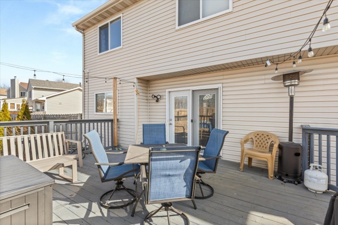 1101 Lindsay, JOLIET, Illinois 60431, 4 Bedrooms Bedrooms, ,3 BathroomsBathrooms,House,For Sale,Lindsay,202600664