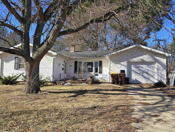 1442 Blackhawk, FREEPORT, Illinois 61032, 3 Bedrooms Bedrooms, ,2 BathroomsBathrooms,House,For Sale,Blackhawk,202600852