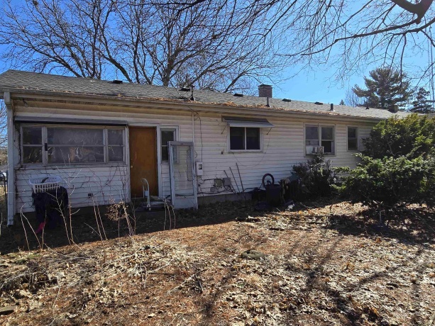 1442 Blackhawk, FREEPORT, Illinois 61032, 3 Bedrooms Bedrooms, ,2 BathroomsBathrooms,House,For Sale,Blackhawk,202600852