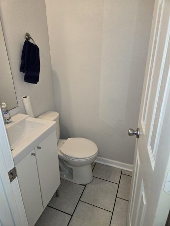 4225-4229 Harrison, ROCKFORD, Illinois 61108, ,5+ Units,For Sale,Harrison,202600856