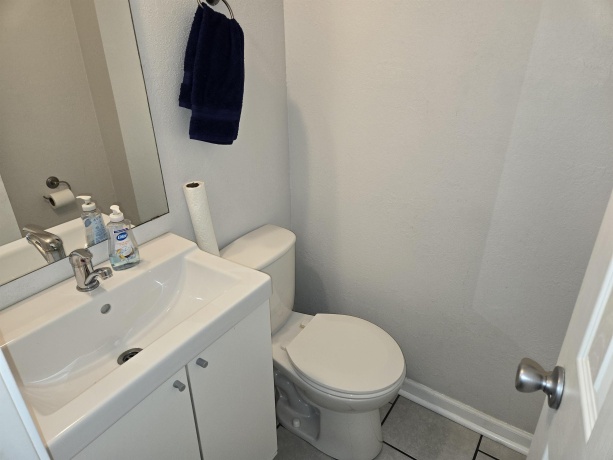 4225-4229 Harrison, ROCKFORD, Illinois 61108, ,5+ Units,For Sale,Harrison,202600856