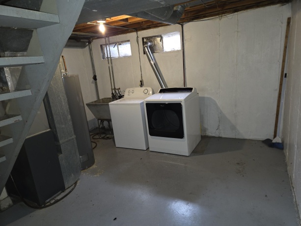 4225-4229 Harrison, ROCKFORD, Illinois 61108, ,5+ Units,For Sale,Harrison,202600856