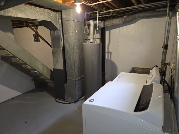 4225-4229 Harrison, ROCKFORD, Illinois 61108, ,5+ Units,For Sale,Harrison,202600856