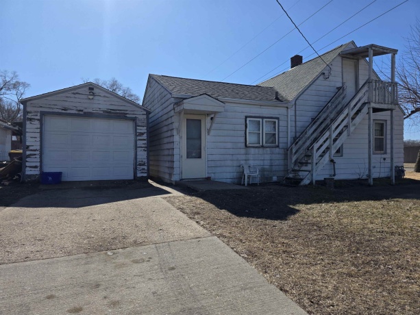 2802 8th St, ROCKFORD, Illinois 61109, 3 Bedrooms Bedrooms, ,1 BathroomBathrooms,House,For Sale,8th St,202600853