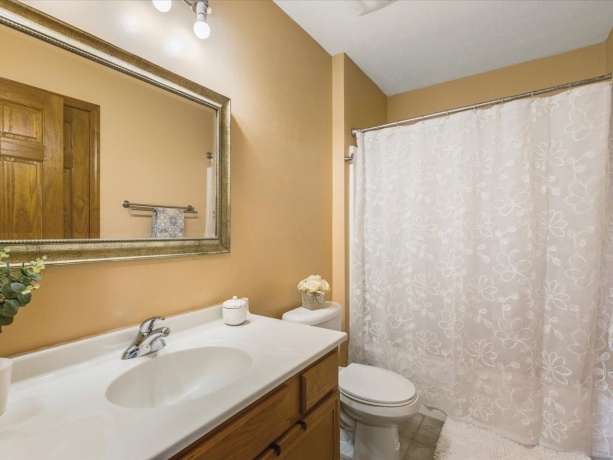 4593 Woodcrest, ROSCOE, Illinois 61073, 4 Bedrooms Bedrooms, ,2 BathroomsBathrooms,House,For Sale,Woodcrest,202600869