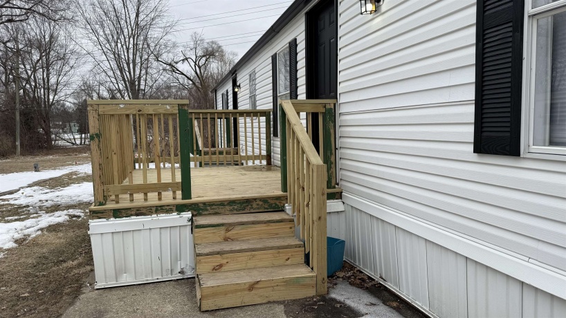 23 Pleasant lane, FREEPORT, Illinois 61032, 3 Bedrooms Bedrooms, ,1 BathroomBathrooms,House,For Sale,Pleasant lane,202600871