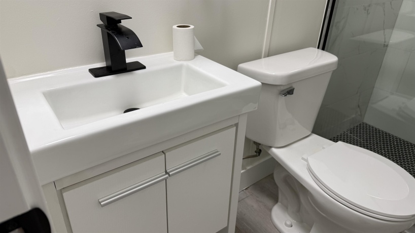 23 Pleasant lane, FREEPORT, Illinois 61032, 3 Bedrooms Bedrooms, ,1 BathroomBathrooms,House,For Sale,Pleasant lane,202600871