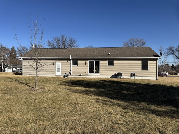 108 Lanark, LANARK, Illinois 61046, 3 Bedrooms Bedrooms, ,1 BathroomBathrooms,House,For Sale,Lanark,202600875