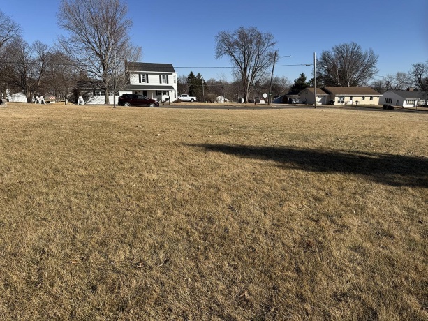 108 Lanark, LANARK, Illinois 61046, 3 Bedrooms Bedrooms, ,1 BathroomBathrooms,House,For Sale,Lanark,202600875