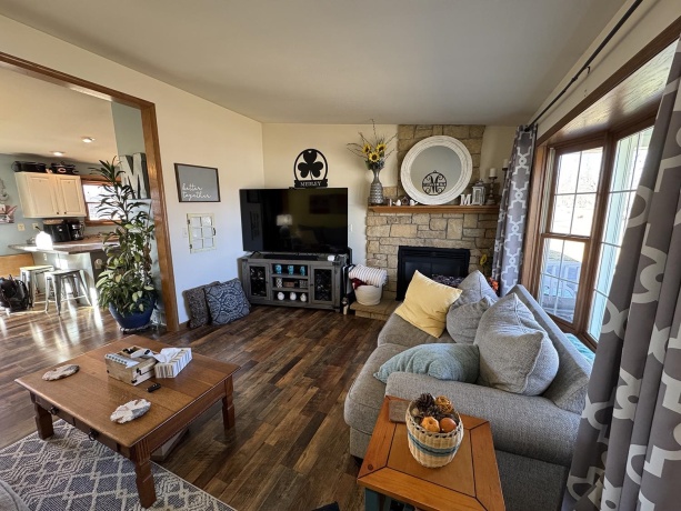 108 Lanark, LANARK, Illinois 61046, 3 Bedrooms Bedrooms, ,1 BathroomBathrooms,House,For Sale,Lanark,202600875