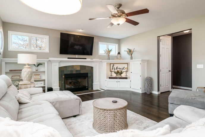 422 MAPLE LEAF, POPLAR GROVE, Illinois 61065, 5 Bedrooms Bedrooms, ,3 BathroomsBathrooms,House,For Sale,MAPLE LEAF,202600882