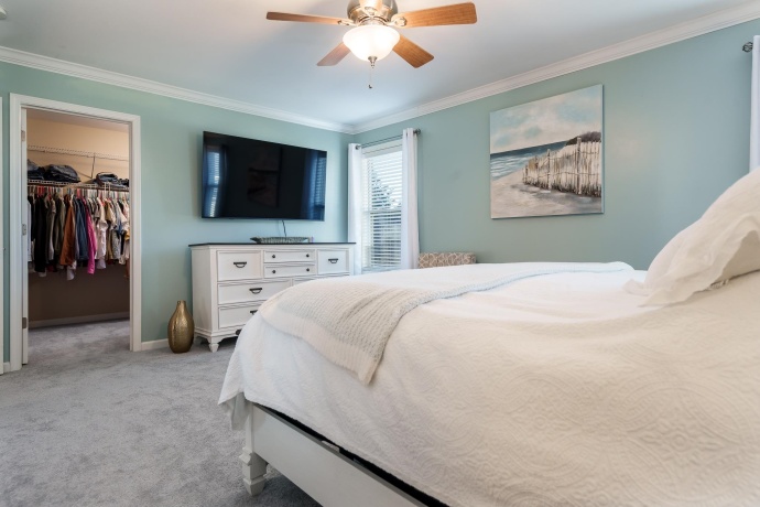 422 MAPLE LEAF, POPLAR GROVE, Illinois 61065, 5 Bedrooms Bedrooms, ,3 BathroomsBathrooms,House,For Sale,MAPLE LEAF,202600882