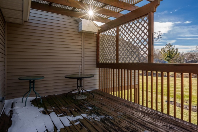 887 BELL SCHOOL, ROCKFORD, Illinois 61108, 2 Bedrooms Bedrooms, ,2 BathroomsBathrooms,Condominium,For Sale,BELL SCHOOL,202600881