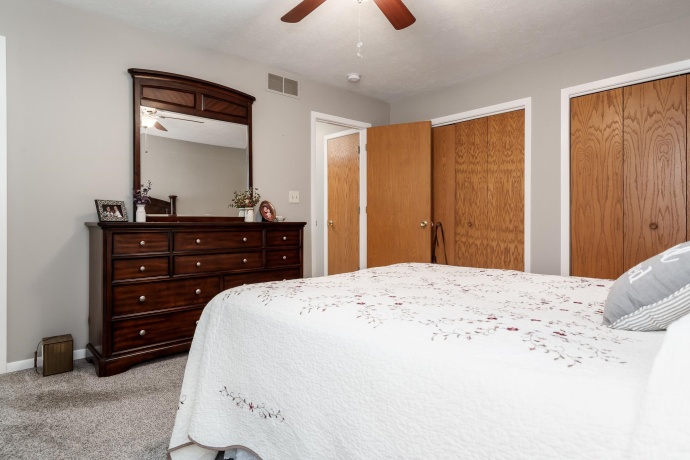 887 BELL SCHOOL, ROCKFORD, Illinois 61108, 2 Bedrooms Bedrooms, ,2 BathroomsBathrooms,Condominium,For Sale,BELL SCHOOL,202600881