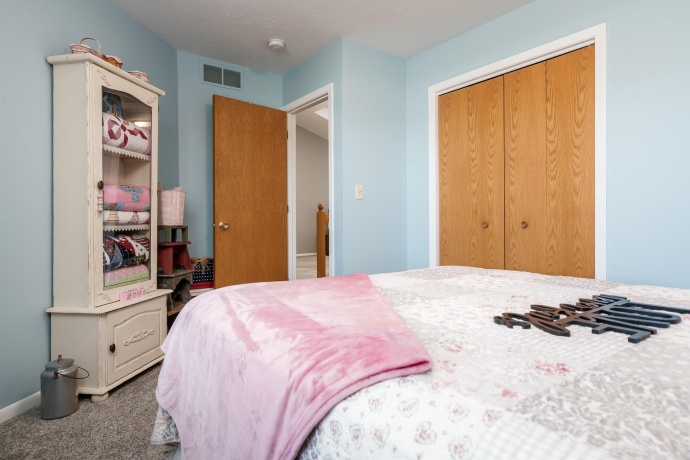 887 BELL SCHOOL, ROCKFORD, Illinois 61108, 2 Bedrooms Bedrooms, ,2 BathroomsBathrooms,Condominium,For Sale,BELL SCHOOL,202600881