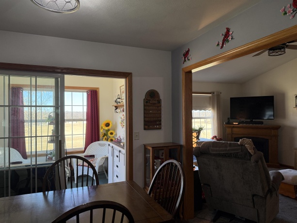 633 Park View, PECATONICA, Illinois 61063, 2 Bedrooms Bedrooms, ,3 BathroomsBathrooms,Condominium,For Sale,Park View,202600883