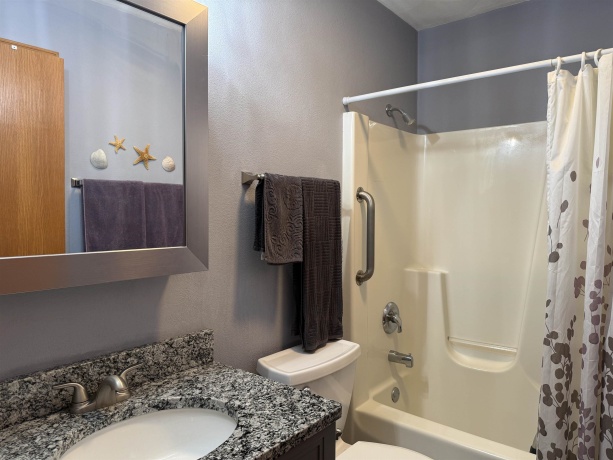 633 Park View, PECATONICA, Illinois 61063, 2 Bedrooms Bedrooms, ,3 BathroomsBathrooms,Condominium,For Sale,Park View,202600883