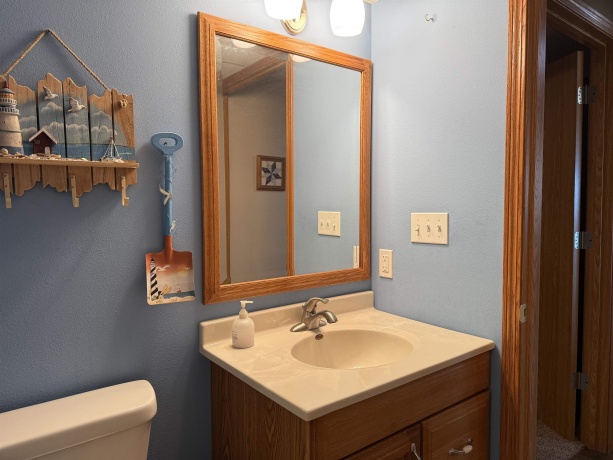 633 Park View, PECATONICA, Illinois 61063, 2 Bedrooms Bedrooms, ,3 BathroomsBathrooms,Condominium,For Sale,Park View,202600883