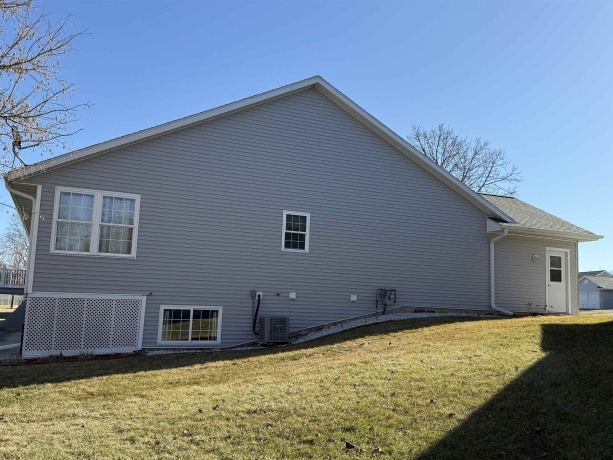 633 Park View, PECATONICA, Illinois 61063, 2 Bedrooms Bedrooms, ,3 BathroomsBathrooms,Condominium,For Sale,Park View,202600883