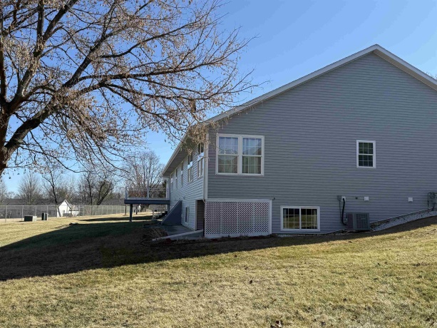 633 Park View, PECATONICA, Illinois 61063, 2 Bedrooms Bedrooms, ,3 BathroomsBathrooms,Condominium,For Sale,Park View,202600883
