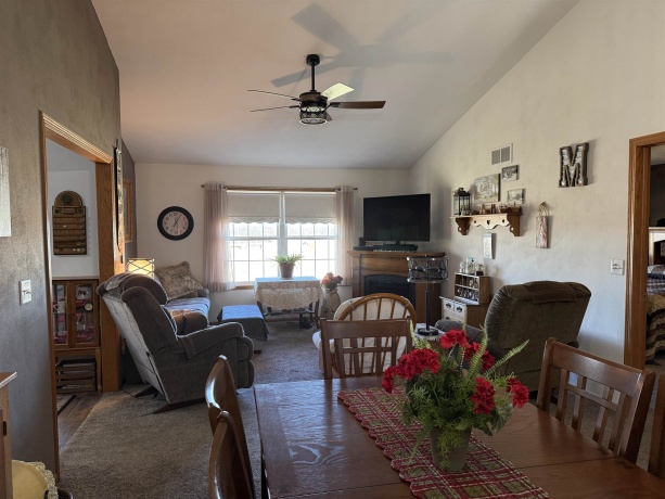 633 Park View, PECATONICA, Illinois 61063, 2 Bedrooms Bedrooms, ,3 BathroomsBathrooms,Condominium,For Sale,Park View,202600883