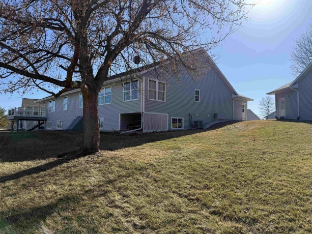 633 Park View, PECATONICA, Illinois 61063, 2 Bedrooms Bedrooms, ,3 BathroomsBathrooms,Condominium,For Sale,Park View,202600883