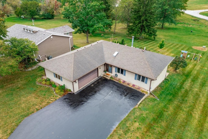 1397 Pier, LAKE SUMMERSET, Illinois 61019, 3 Bedrooms Bedrooms, ,2 BathroomsBathrooms,House,For Sale,Pier,202506424