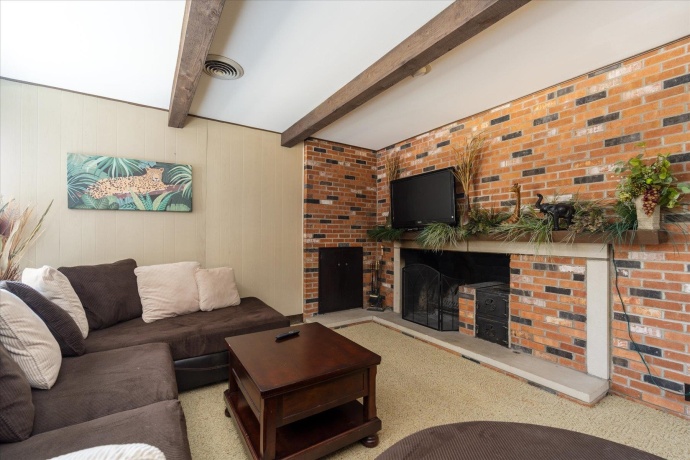 605 Sherwood, Princeton, Illinois 61356, 3 Bedrooms Bedrooms, ,3 BathroomsBathrooms,House,For Sale,Sherwood,202600884