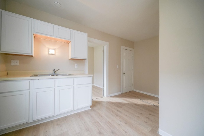 1428 North, ROCKFORD, Illinois 61103, 3 Bedrooms Bedrooms, ,2 BathroomsBathrooms,House,For Sale,North,202600885