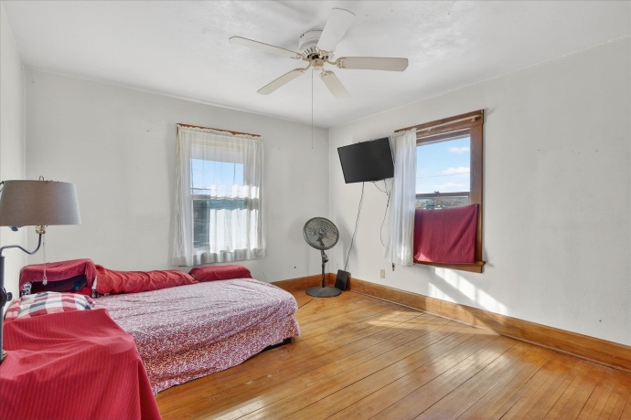 825 Harlem, MACHESNEY PARK, Illinois 61115, 4 Bedrooms Bedrooms, ,1 BathroomBathrooms,House,For Sale,Harlem,202600886