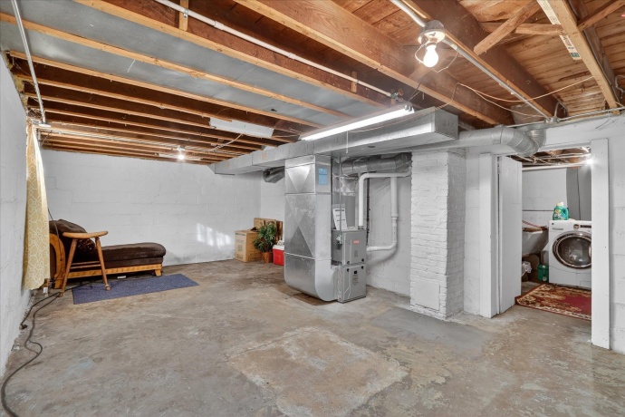 825 Harlem, MACHESNEY PARK, Illinois 61115, 4 Bedrooms Bedrooms, ,1 BathroomBathrooms,House,For Sale,Harlem,202600886