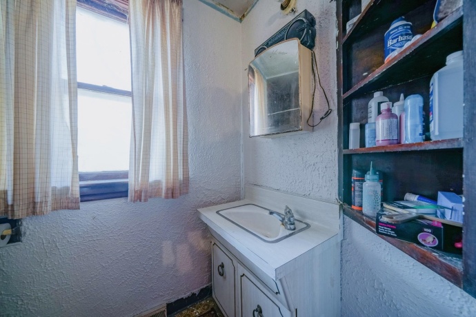 703 3rd, ROCKFORD, Illinois 61103, 4 Bedrooms Bedrooms, ,2 BathroomsBathrooms,House,For Sale,3rd,202600887