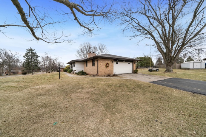 7605 Meander, ROCKFORD, Illinois 61107, 3 Bedrooms Bedrooms, ,2 BathroomsBathrooms,House,For Sale,Meander,202600889