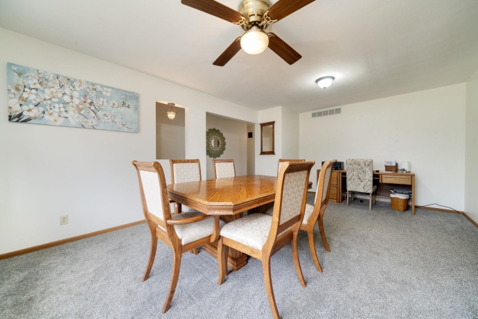 7605 Meander, ROCKFORD, Illinois 61107, 3 Bedrooms Bedrooms, ,2 BathroomsBathrooms,House,For Sale,Meander,202600889