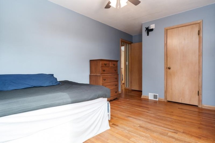 926 Stratford, ROCKFORD, Illinois 61107, 3 Bedrooms Bedrooms, ,2 BathroomsBathrooms,House,For Sale,Stratford,202600535