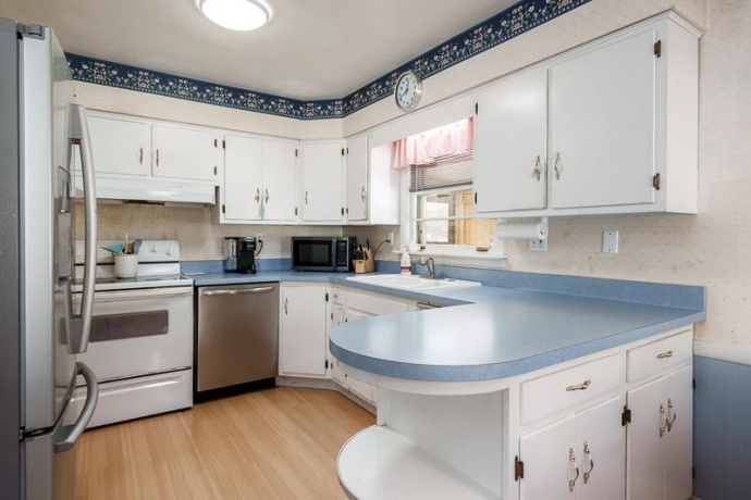 926 Stratford, ROCKFORD, Illinois 61107, 3 Bedrooms Bedrooms, ,2 BathroomsBathrooms,House,For Sale,Stratford,202600535