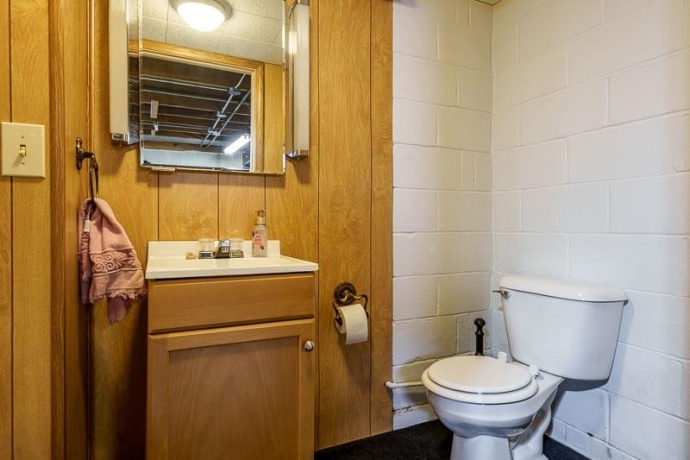 926 Stratford, ROCKFORD, Illinois 61107, 3 Bedrooms Bedrooms, ,2 BathroomsBathrooms,House,For Sale,Stratford,202600535