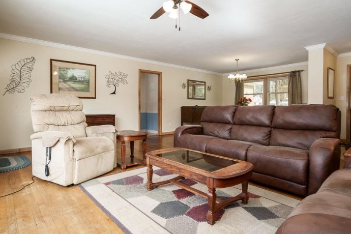 926 Stratford, ROCKFORD, Illinois 61107, 3 Bedrooms Bedrooms, ,2 BathroomsBathrooms,House,For Sale,Stratford,202600535