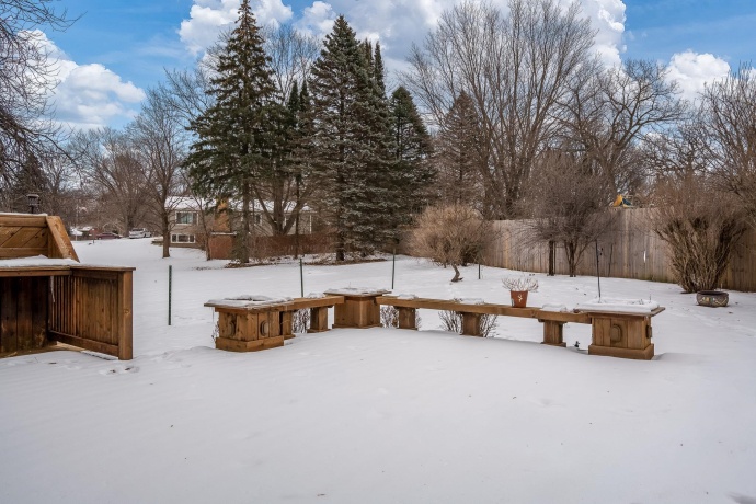 6747 Lynnhurst, ROSCOE, Illinois 61073, 3 Bedrooms Bedrooms, ,2 BathroomsBathrooms,House,For Sale,Lynnhurst,202600892