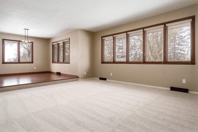 6747 Lynnhurst, ROSCOE, Illinois 61073, 3 Bedrooms Bedrooms, ,2 BathroomsBathrooms,House,For Sale,Lynnhurst,202600892