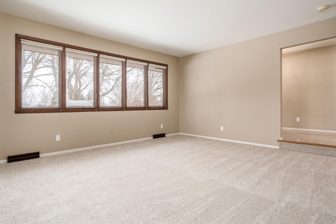 6747 Lynnhurst, ROSCOE, Illinois 61073, 3 Bedrooms Bedrooms, ,2 BathroomsBathrooms,House,For Sale,Lynnhurst,202600892