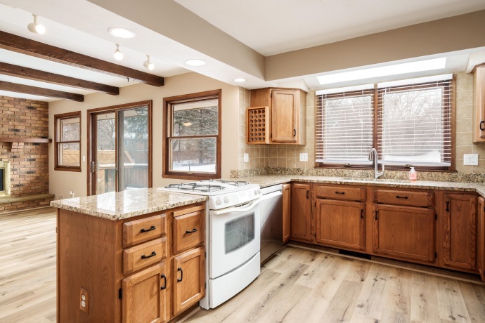 6747 Lynnhurst, ROSCOE, Illinois 61073, 3 Bedrooms Bedrooms, ,2 BathroomsBathrooms,House,For Sale,Lynnhurst,202600892