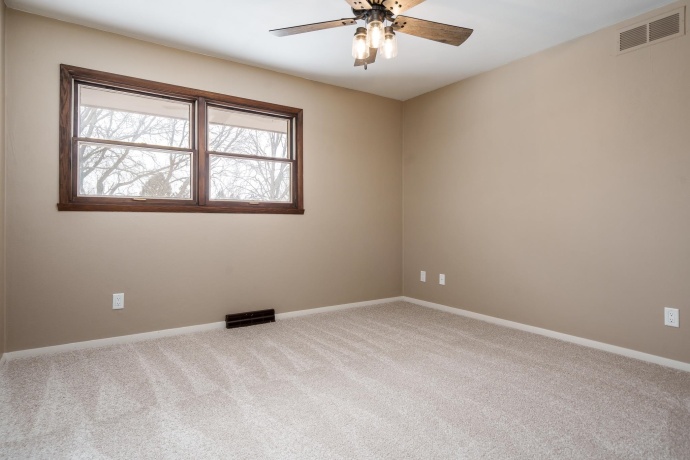 6747 Lynnhurst, ROSCOE, Illinois 61073, 3 Bedrooms Bedrooms, ,2 BathroomsBathrooms,House,For Sale,Lynnhurst,202600892