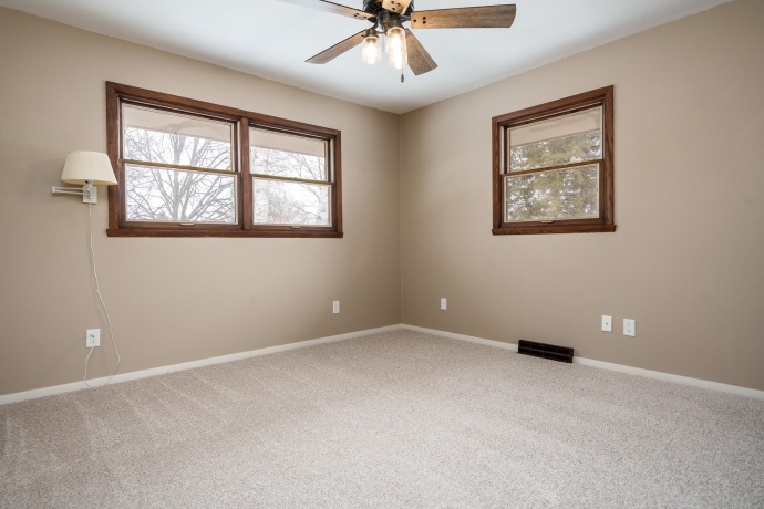 6747 Lynnhurst, ROSCOE, Illinois 61073, 3 Bedrooms Bedrooms, ,2 BathroomsBathrooms,House,For Sale,Lynnhurst,202600892