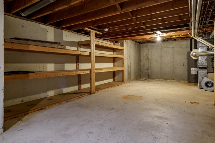 6747 Lynnhurst, ROSCOE, Illinois 61073, 3 Bedrooms Bedrooms, ,2 BathroomsBathrooms,House,For Sale,Lynnhurst,202600892