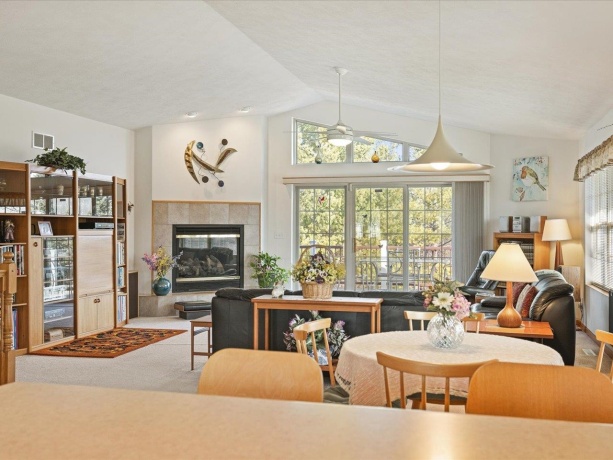 2272 Drexel, LAKE SUMMERSET, Illinois 61019, 4 Bedrooms Bedrooms, ,2 BathroomsBathrooms,House,For Sale,Drexel,202600898